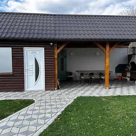 Apartmani Lotus Връдник Екстериор снимка