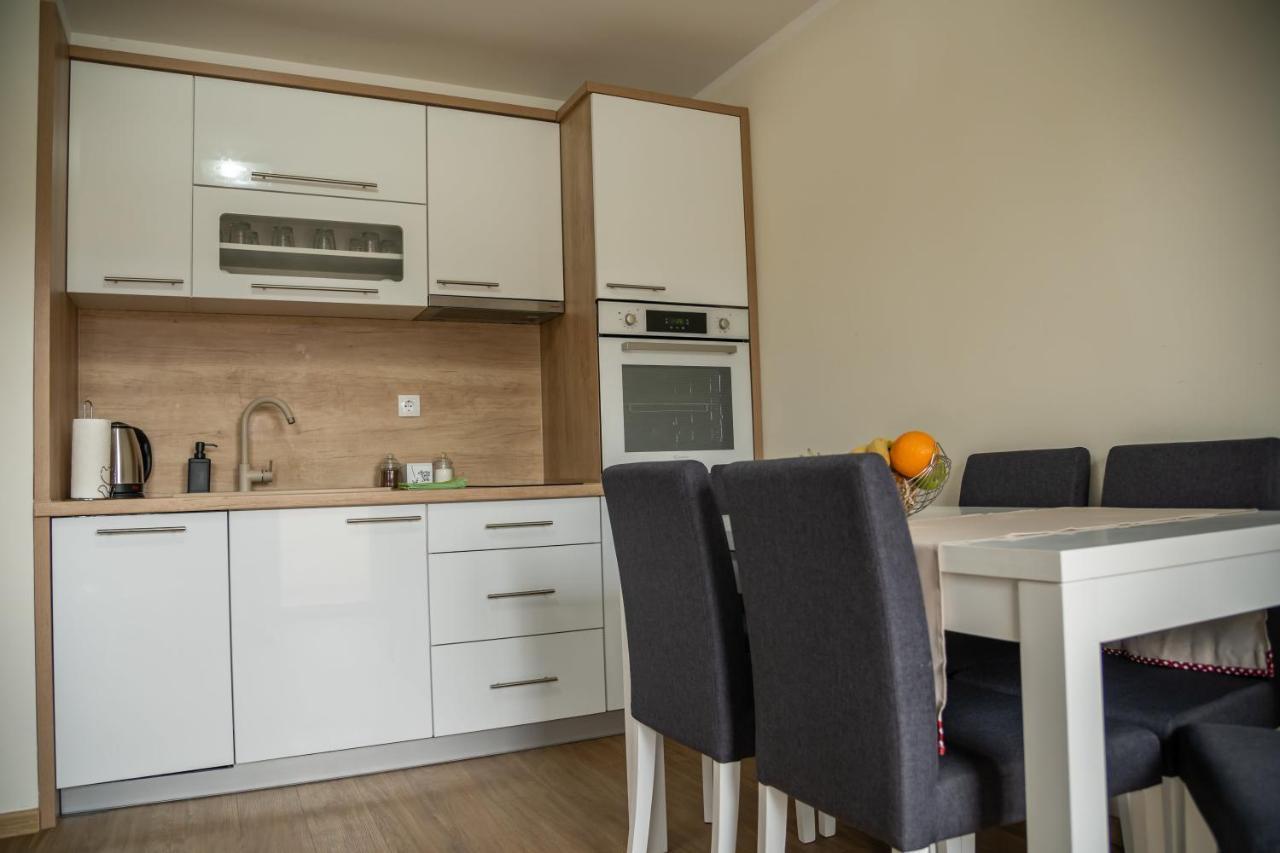 Apartmani Lotus Връдник Екстериор снимка