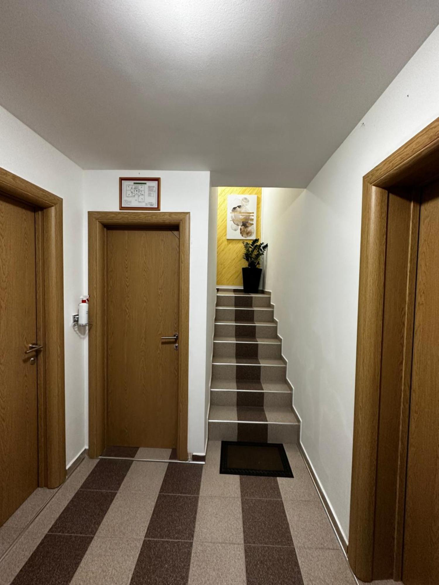 Apartmani Lotus Връдник Екстериор снимка