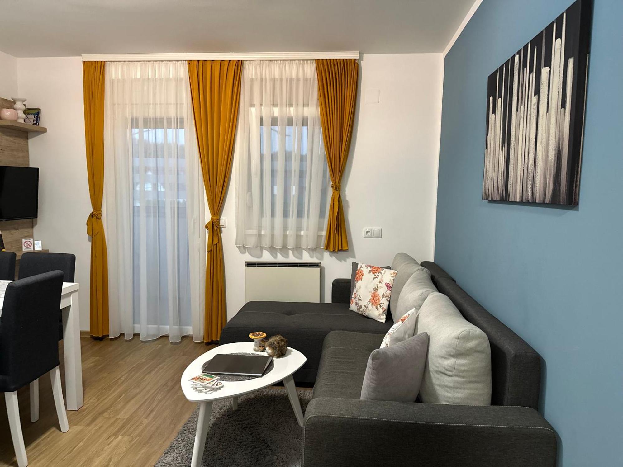 Apartmani Lotus Връдник Екстериор снимка